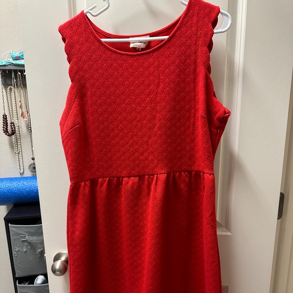 XL Textured Scalloped Tank Dress